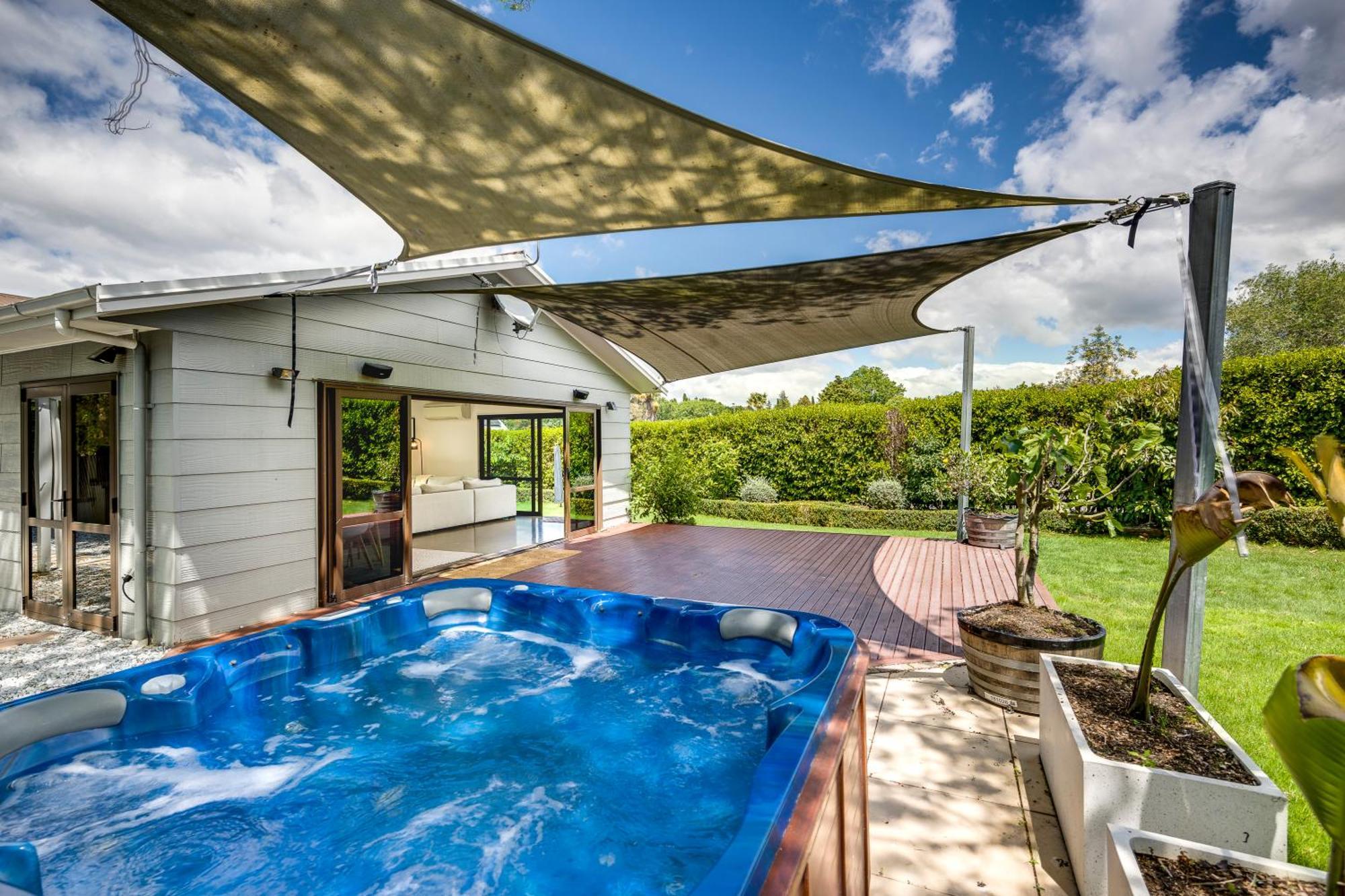 Sunny Oasis - Havelock North Retreat Villa Exteriör bild