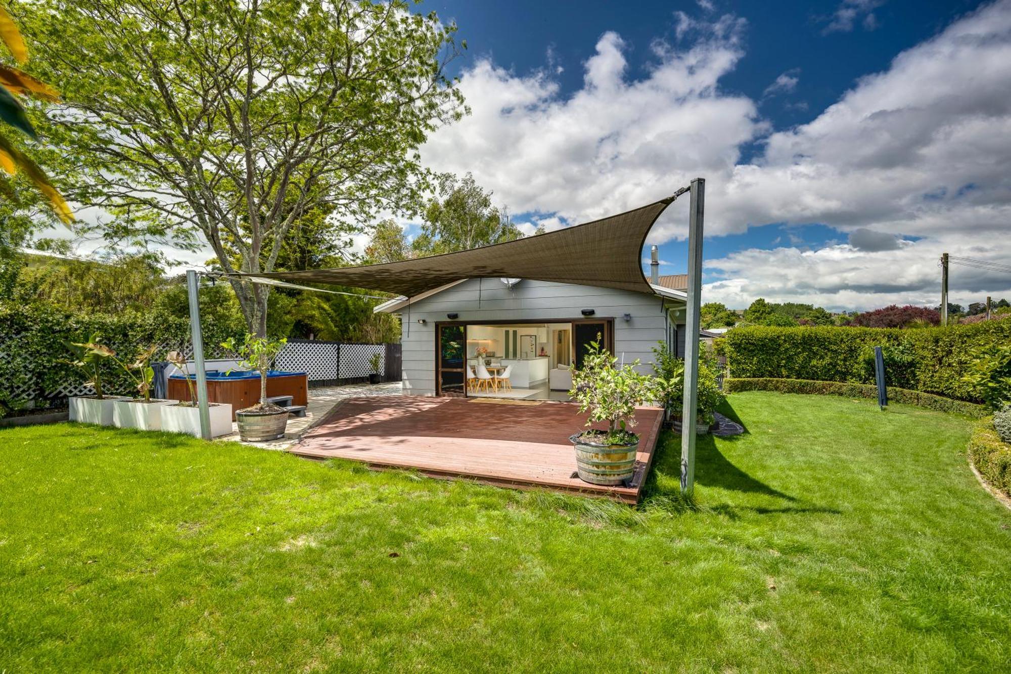 Sunny Oasis - Havelock North Retreat Villa Exteriör bild